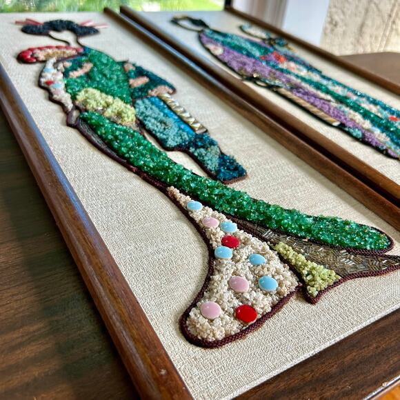 Mid-Century Gravel Art Wall Hangings – Asian Figures, 1960s Vintage Pair - Picture 9 of 13